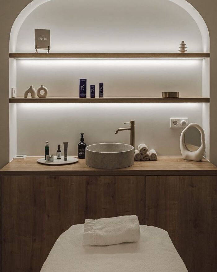 Med spa treatment room